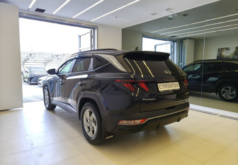 Подержанный автомобиль Hyundai Tucson 2022 года (6 фото)