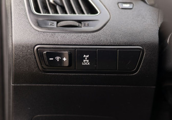 Подержанный автомобиль Hyundai Tucson 2010 года (17 фото)