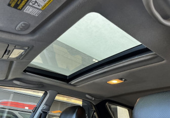 Подержанный автомобиль Lexus RX 2002 года (9 фото)