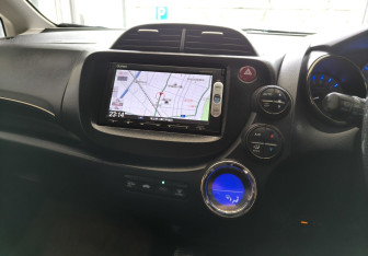 Подержанный автомобиль Honda Fit Shuttle 2014 года (12 фото)