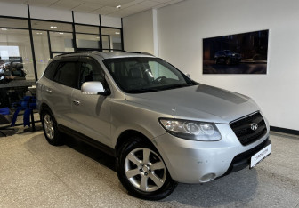 Подержанный автомобиль Hyundai Santa Fe 2009 года (3 фото)