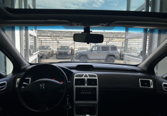 Подержанный автомобиль Peugeot 307 Wagon 2007 года (9 фото)