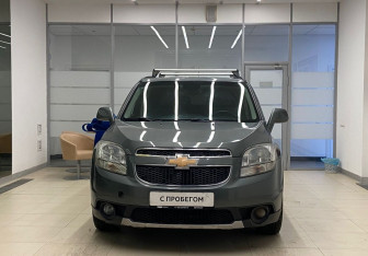 Подержанный автомобиль Chevrolet Orlando 2011 года (2 фото)