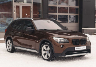 Подержанный автомобиль BMW X1 2011 года (3 фото)