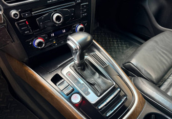Подержанный автомобиль Audi Q5 2013 года (11 фото)