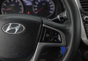 Подержанный автомобиль Hyundai Solaris Sedan 2014 года (12 фото)