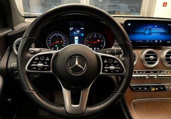 Подержанный автомобиль Mercedes-Benz GLC Coupe 2021 года (10 фото)