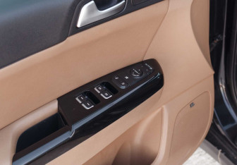 Подержанный автомобиль Kia Sportage 2017 года (17 фото)