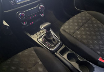Подержанный автомобиль Kia Rio Sedan 2020 года (11 фото)