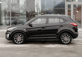 Подержанный автомобиль Hyundai Creta 2017 года (8 фото)