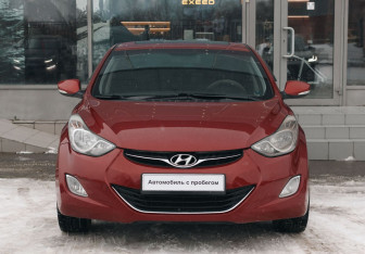 Подержанный автомобиль Hyundai Avante Sedan 2011 года (2 фото)