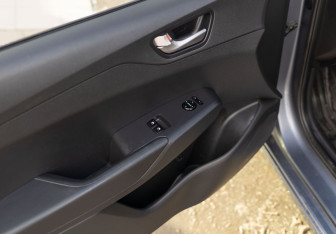 Подержанный автомобиль Hyundai Solaris Sedan 2017 года (16 фото)