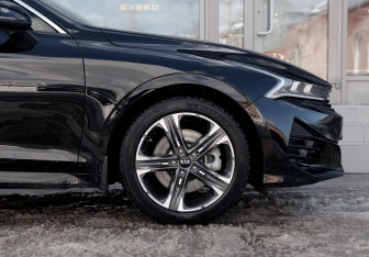 Подержанный автомобиль Kia K5 2021 года (9 фото)