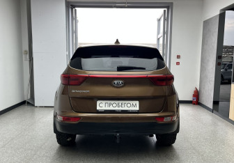 Подержанный автомобиль Kia Sportage 2017 года (5 фото)
