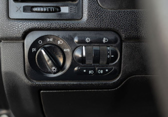 Подержанный автомобиль УАЗ Patriot 2014 года (16 фото)