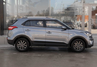 Подержанный автомобиль Hyundai Creta 2021 года (4 фото)