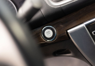 Подержанный автомобиль Nissan Teana 2011 года (18 фото)