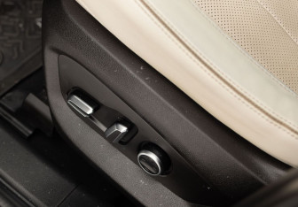 Подержанный автомобиль Exeed VX 2022 года (18 фото)