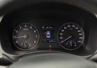 Подержанный автомобиль Hyundai Solaris Sedan 2017 года (13 фото)