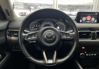 Подержанный автомобиль Mazda CX-5 2017 года (13 фото)