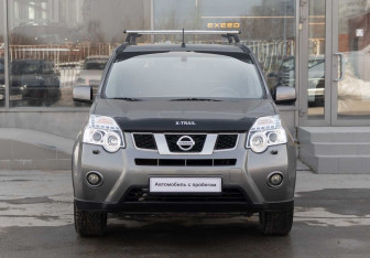 Подержанный автомобиль Nissan X-Trail 2014 года (2 фото)