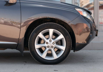 Подержанный автомобиль Lexus RX 2010 года (9 фото)