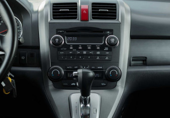 Подержанный автомобиль Honda CR-V 2008 года (14 фото)