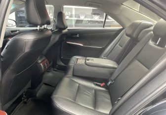 Подержанный автомобиль Toyota Camry Sedan 2013 года (12 фото)