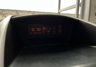 Подержанный автомобиль Peugeot 207 Hatchback 2008 года (13 фото)