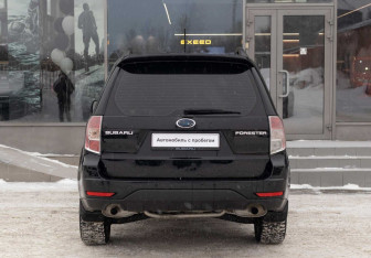Подержанный автомобиль Subaru Forester Suv 2008 года (6 фото)