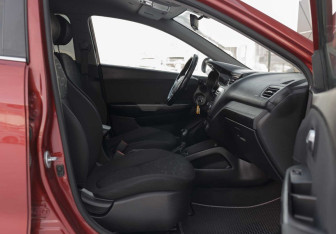 Подержанный автомобиль Kia Rio Sedan 2017 года (19 фото)