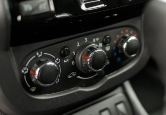 Подержанный автомобиль Renault Duster 2020 года (15 фото)