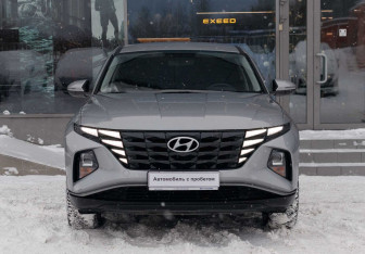 Подержанный автомобиль Hyundai Tucson 2021 года (2 фото)