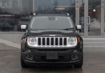 Подержанный автомобиль Jeep Renegade 2018 года (2 фото)