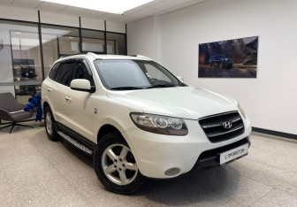 Подержанный автомобиль Hyundai Santa Fe 2009 года (3 фото)