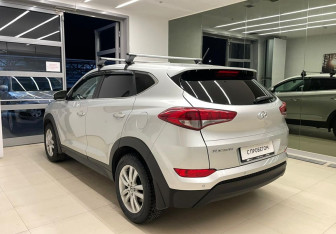 Подержанный автомобиль Hyundai Tucson 2016 года (6 фото)