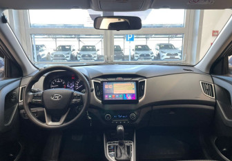 Подержанный автомобиль Hyundai Creta 2021 года (12 фото)