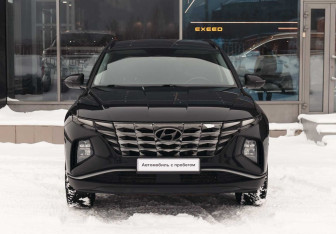 Подержанный автомобиль Hyundai Tucson 2022 года (2 фото)