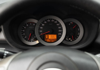 Подержанный автомобиль Toyota RAV4 2008 года (12 фото)