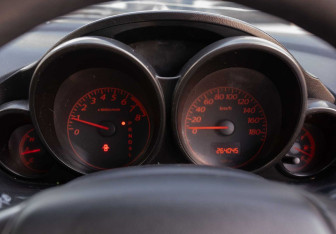 Подержанный автомобиль Honda Airwave 2007 года (13 фото)