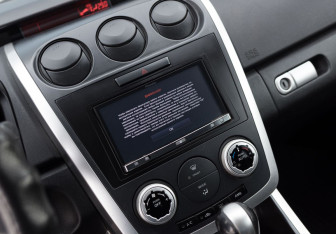 Подержанный автомобиль Mazda CX-7 2008 года (14 фото)