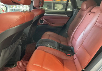 Подержанный автомобиль BMW X6 2013 года (14 фото)