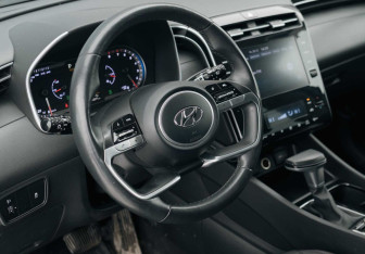 Подержанный автомобиль Hyundai Tucson 2021 года (11 фото)