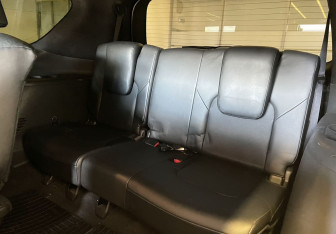 Подержанный автомобиль Infiniti QX80 2014 года (10 фото)