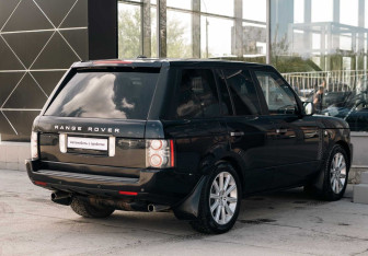 Подержанный автомобиль Land Rover Range Rover 2009 года (5 фото)