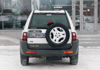 Подержанный автомобиль Land Rover Freelander 2001 года (6 фото)