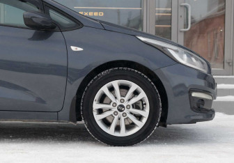 Подержанный автомобиль Kia Ceed Wagon 2017 года (9 фото)