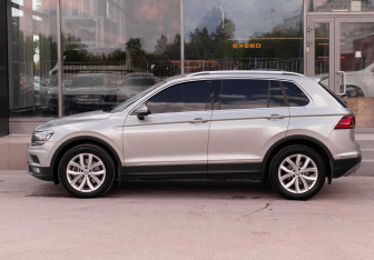 Подержанный автомобиль Volkswagen Tiguan 2018 года (8 фото)
