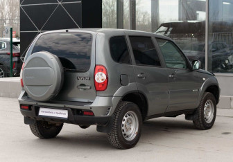 Подержанный автомобиль Chevrolet Niva 2018 года (5 фото)