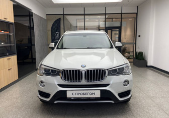 Подержанный автомобиль BMW X3 2015 года (3 фото)